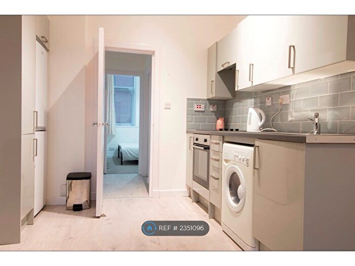 1 Bedroom Flat To Rent In Old Dumbarton Road, Glasgow, G3