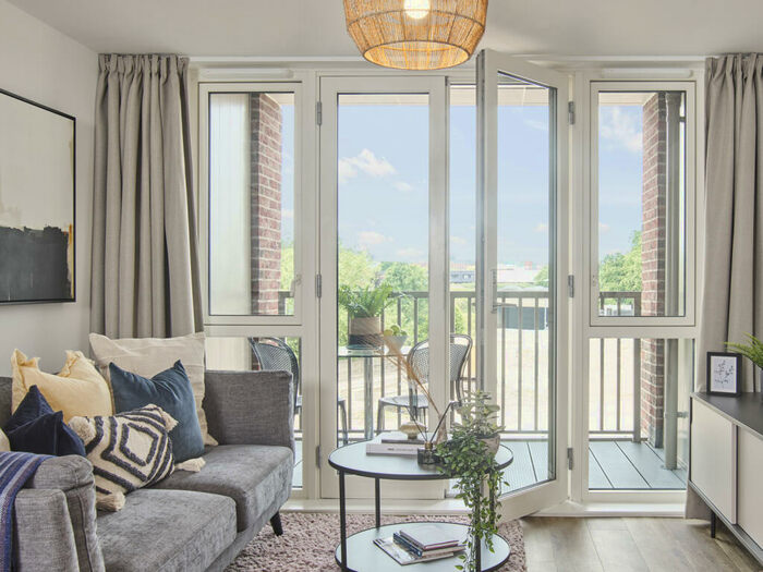 2 Bedroom Apartment To Rent In The Headline, Leeds Leeds, LS1