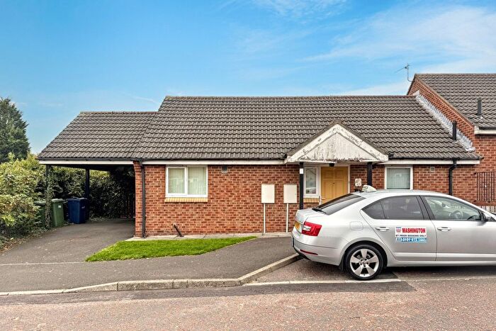 2 Bedroom Bungalow For Sale In Cheviot Close, Washington, NE37