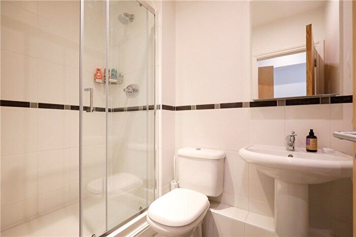 2 Bedroom Parking To Rent In Wimbledon Hill Road, Wimbledon, SW19