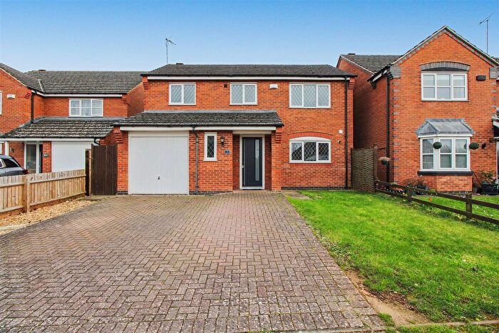 4 Bedroom Detached House For Sale In , Lavender Close, Thrapston, NN14