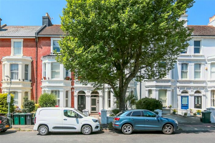 2 Bedroom Flat To Rent In Westbourne Villas, Hove, East Sussex, BN3