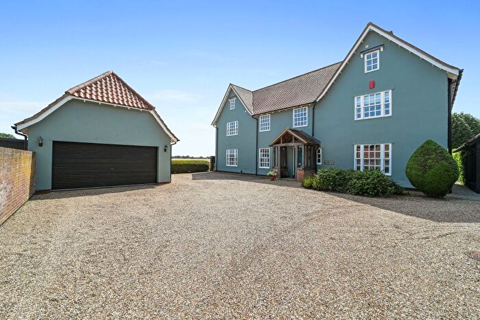 5 Bedroom Farmhouse For Sale In Castle Hedingham, Halstead, Essex, CO9