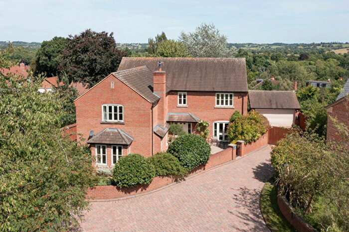 5 Bedroom Detached House For Sale In School Lane, Alvechurch, B48