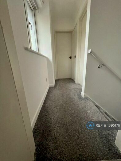 1 Bedroom Semi-Detached House To Rent In Brownhill Road, Chandler's Ford, Eastleigh, SO53
