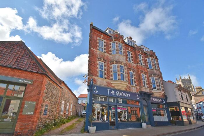 1 Bedroom Flat To Rent In Hamilton House, - Church Street, NR27
