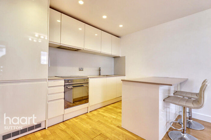 2 Bedroom Apartment To Rent In Carshalton Road, Sutton, SM1
