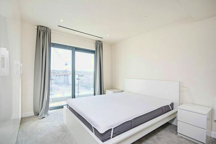 2 Bedroom Flat To Rent In Beaufort Square, Colindale, London, NW9