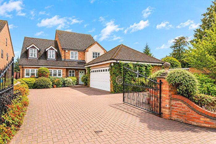 5 Bedroom Detached House For Sale In Grange Road, Blunham, MK44