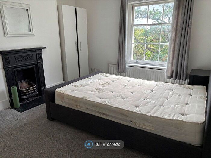 2 Bedroom Flat To Rent In Shooters Hill Road, London, SE3