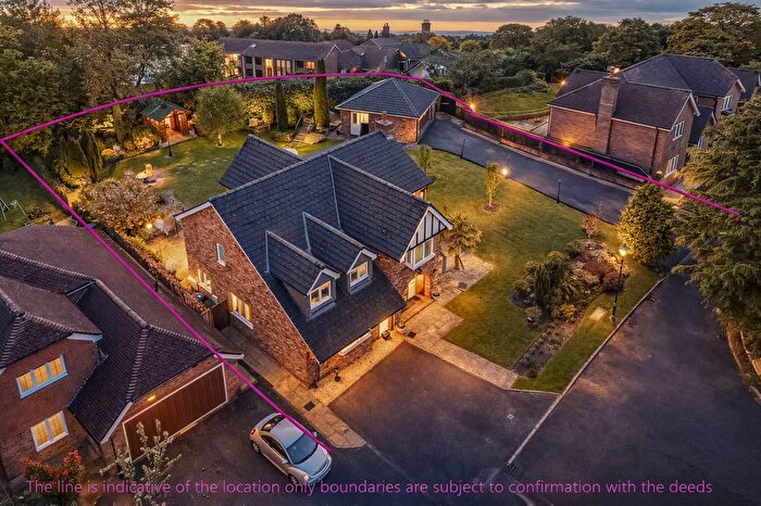 5 Bedroom Detached House For Sale In Hardacre Lane, Whittle-Le-Woods, PR6