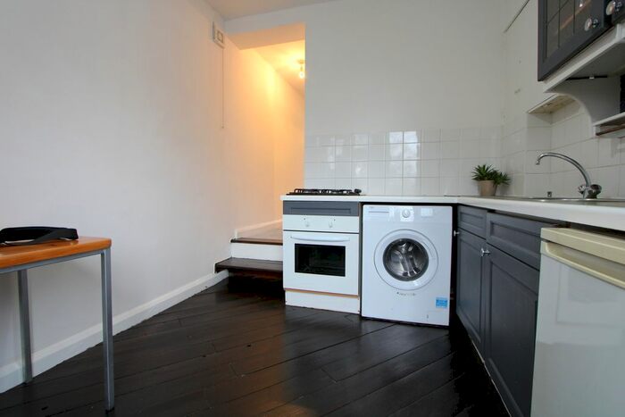 Studio To Rent In Princes Way, Wimbledon Park SW19