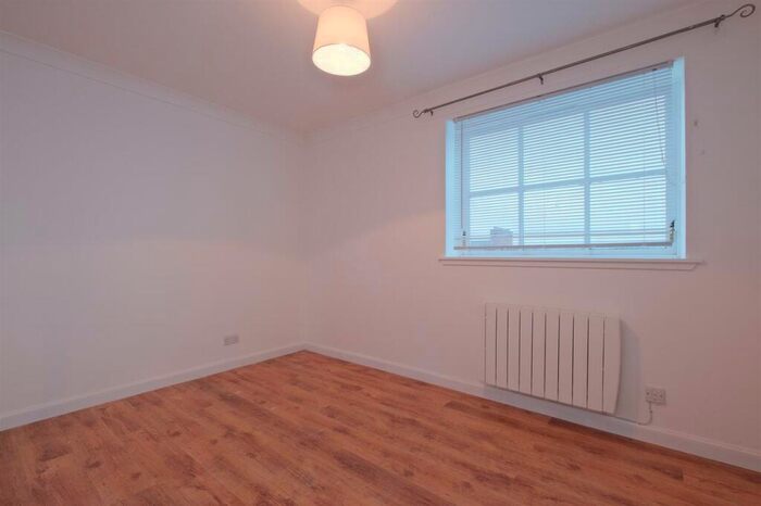 2 Bedroom Apartment To Rent In Scott Street, Motherwell, Motherwell, ML1
