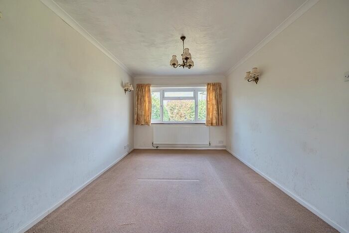 2 Bedroom Semi-Detached Bungalow For Sale In Station Road, Flitwick, MK45