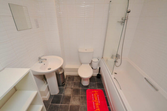 2 Bedroom Flat To Rent In Percy Street, Hulme, Manchester, M15