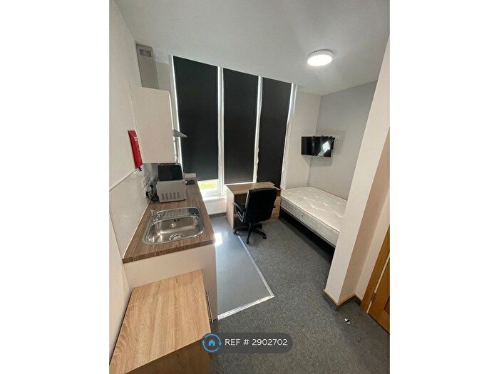 Studio To Rent In Regent Road, Leicester, LE1