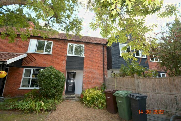 3 Bedroom Barn Conversion To Rent In Watton Road, Colney, NR4