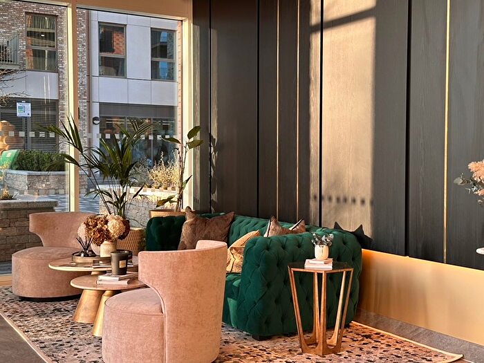 1 Bedroom Flat To Rent In Quay Walk, London, HA0