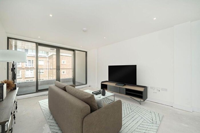 2 Bedroom Flat For Sale In Chatfield Road, Battersea, SW11