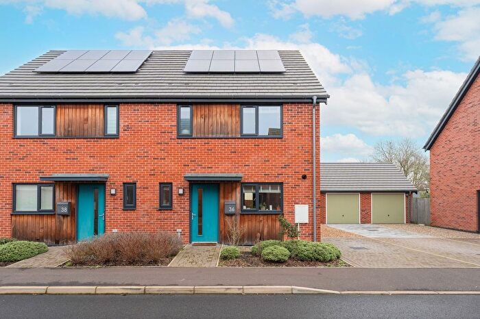 3 Bedroom Semi-Detached House For Sale In Harvest Road, Watton, IP25