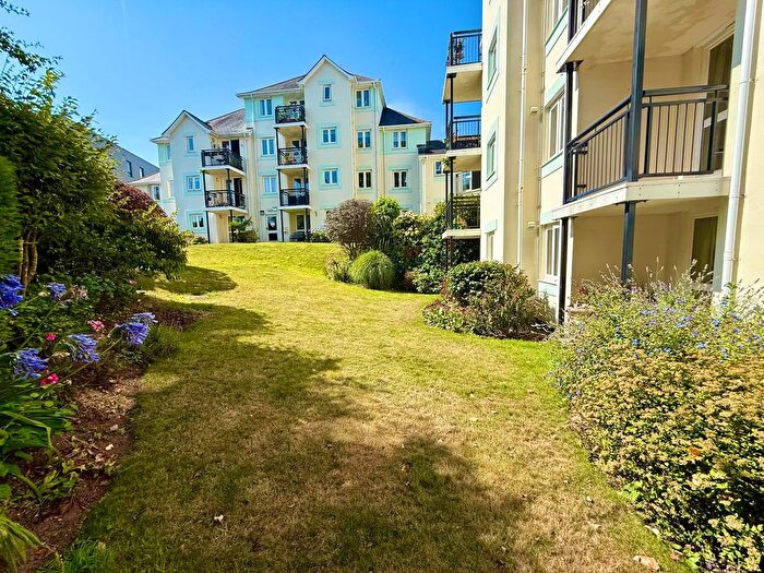 2 Bedroom Flat For Sale In St Marychurch, Torquay, TQ1