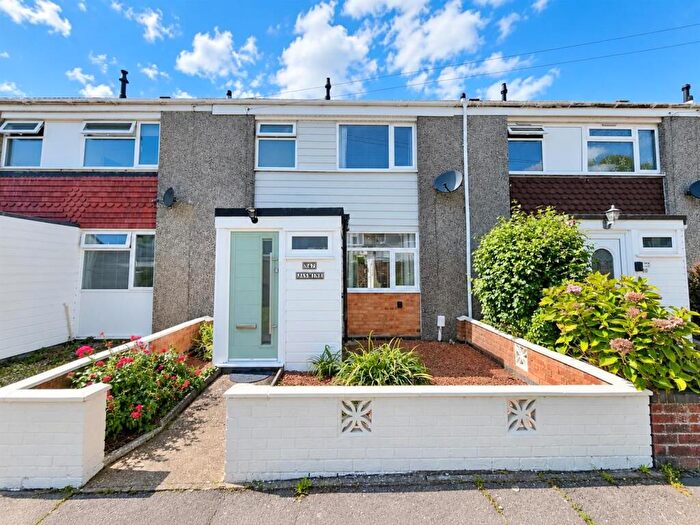3 Bedroom Terraced House For Sale In Elmore Road, Lee-On-The-Solent, PO13