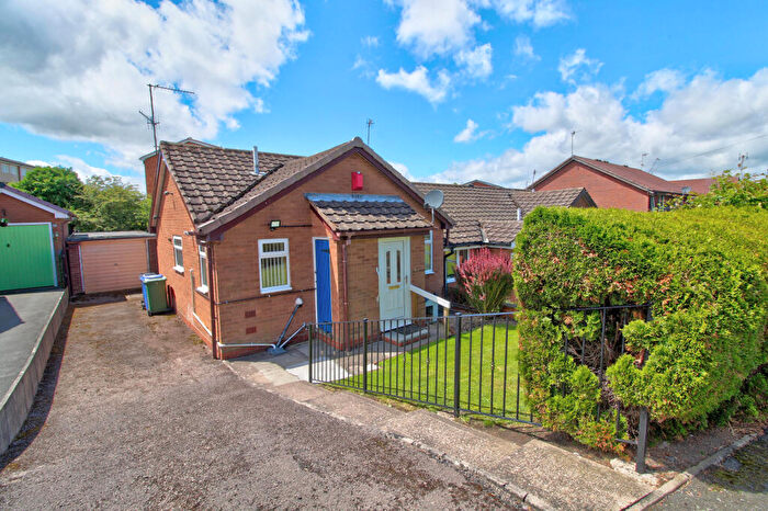 2 Bedroom Bungalow For Sale In Old Hall Close, Stourbridge, DY8
