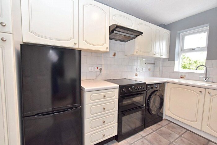 2 Bedroom Flat For Sale In The Cricketers, Leeds, West Yorkshire, LS5
