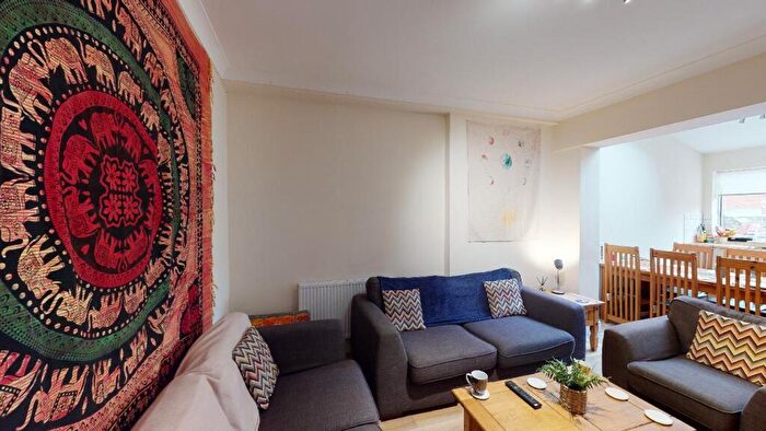 5 Bedroom Terraced House To Rent In Carholme Road | Student House | /, LN1