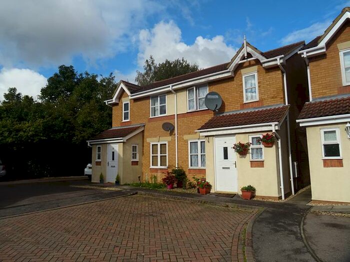 3 Bedroom Semi-Detached House To Rent In Armstrong Drive, Bedford, MK42