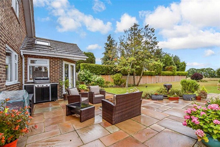 4 Bedroom Detached House For Sale In Park Farm Close, Shadoxhurst, Ashford, Kent, TN26