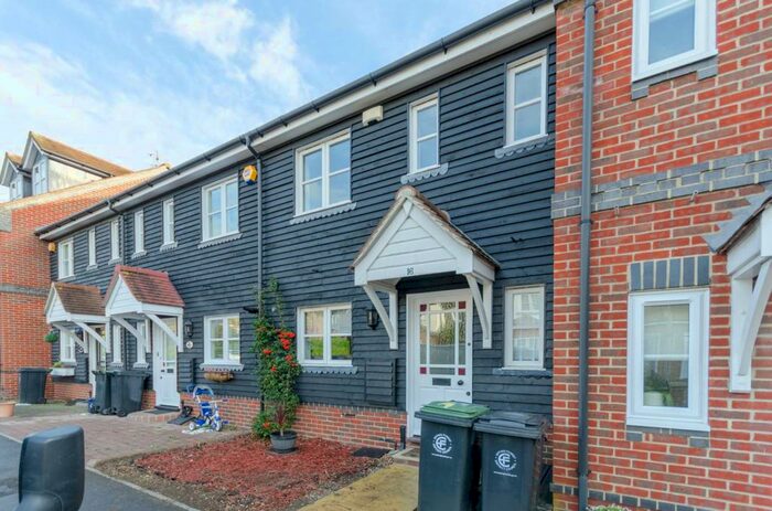 3 Bedroom House To Rent In Regents Place, Loughton, IG10