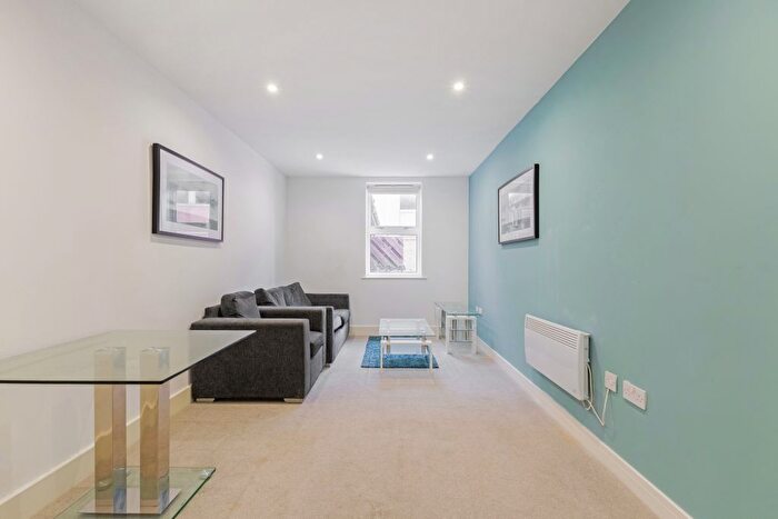 1 Bedroom Flat To Rent In Arden Street, Stratford-Upon-Avon, CV37