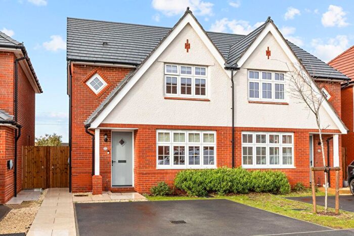 3 Bedroom Semi-Detached House For Sale In Barncroft Gardens, Ferring, BN12