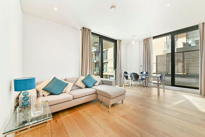 2 Bedroom Flat To Rent In Millennium House, London, SW15