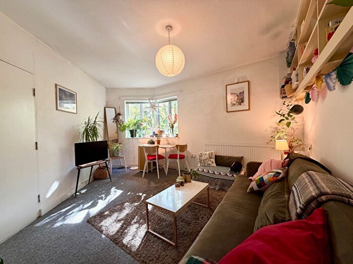 2 Bedroom Flat To Rent In Brecknock Road, Tufnell Park, N19