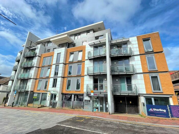 2 Bedroom Apartment To Rent In Whytecliffe Road South, Purley, CR8