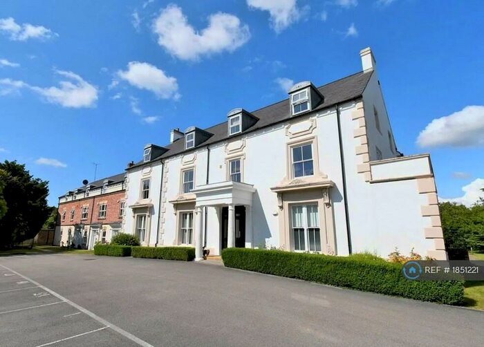 3 Bedroom Penthouse To Rent In Chester High Road, Neston, CH64