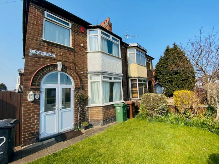 3 Bedroom Semi-Detached House To Rent In Linden Road, Loughborough, LE11