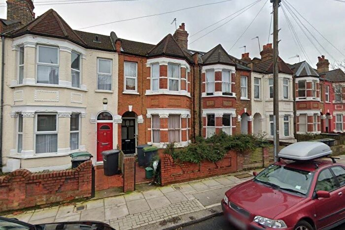 2 Bedroom Flat To Rent In Tottenham, London, N4