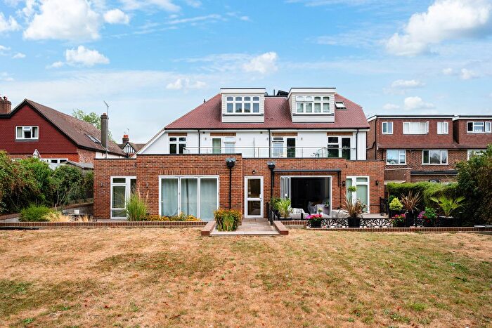 2 Bedroom Flat To Rent In Pillarbox House, Godstone Hill, Godstone, RH9