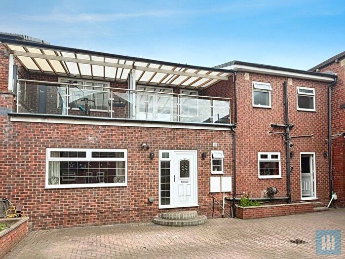 7 Bedroom Terraced House For Sale In Charles Street, Ravensthorpe, Dewsbury, WF13