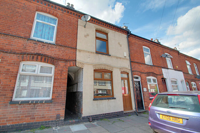 3 Bedroom Terraced House To Rent In Vernon Road, Leicester, LE2