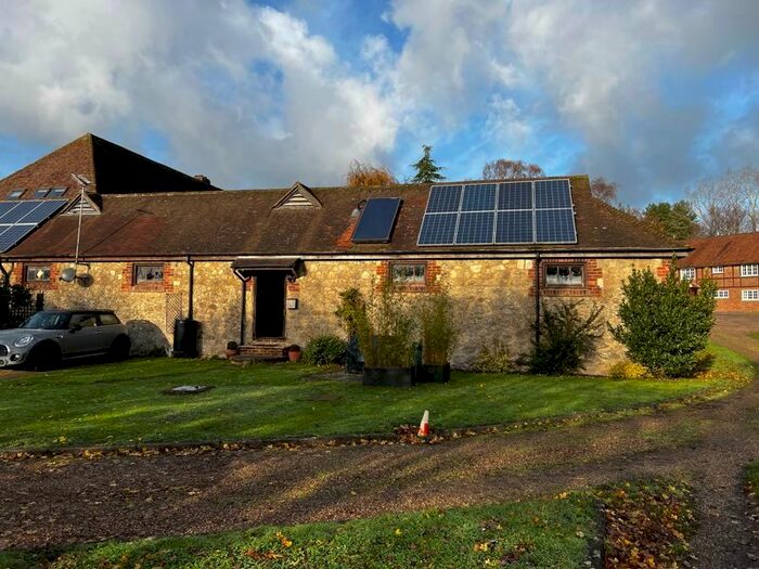 1 Bedroom Semi-Detached Bungalow To Rent In Newlands Road, Charing, Ashford, TN27