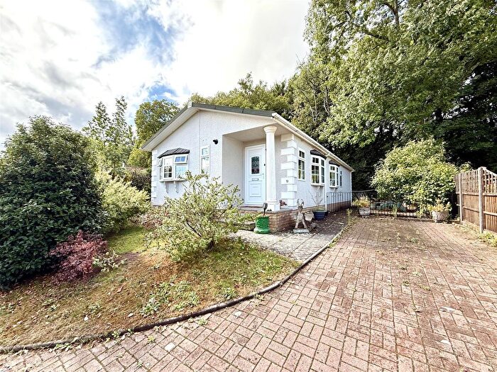 2 Bedroom Mobile/park Home For Sale In Clanna, Alvington, Lydney, GL15