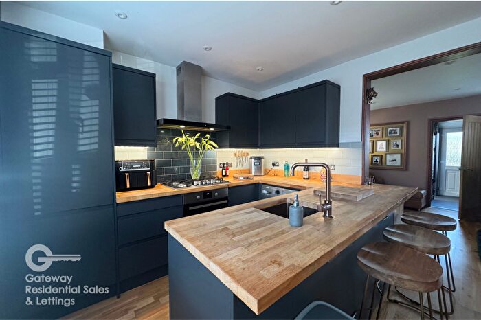 3 Bedroom Semi-Detached House For Sale In Yeldham Road, Sible Hedingham, Halstead, CO9