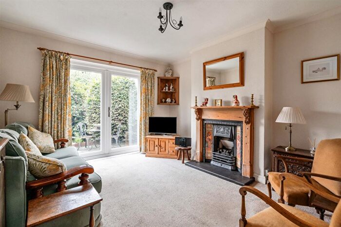 3 Bedroom Semi-detached House For Sale In Ulverley Green Road, Solihull, B92