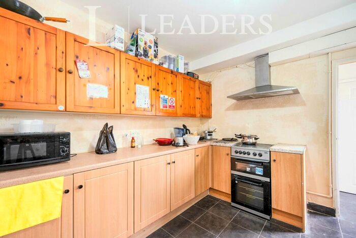 4 Bedroom Terraced House To Rent In Dean Street, Southsea, PO1