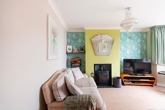 5 Bedroom Semi Detached House For Sale In Queensholm Drive, Downend, BS16