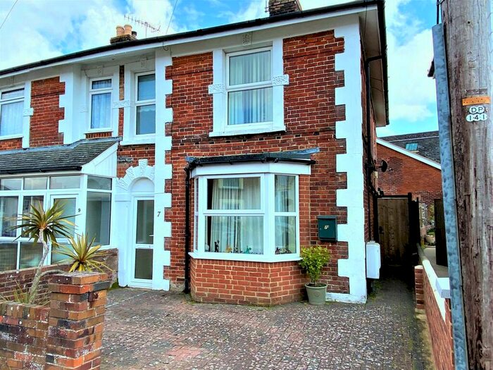 1 Bedroom Flat To Rent In Western Road, Shanklin, PO37